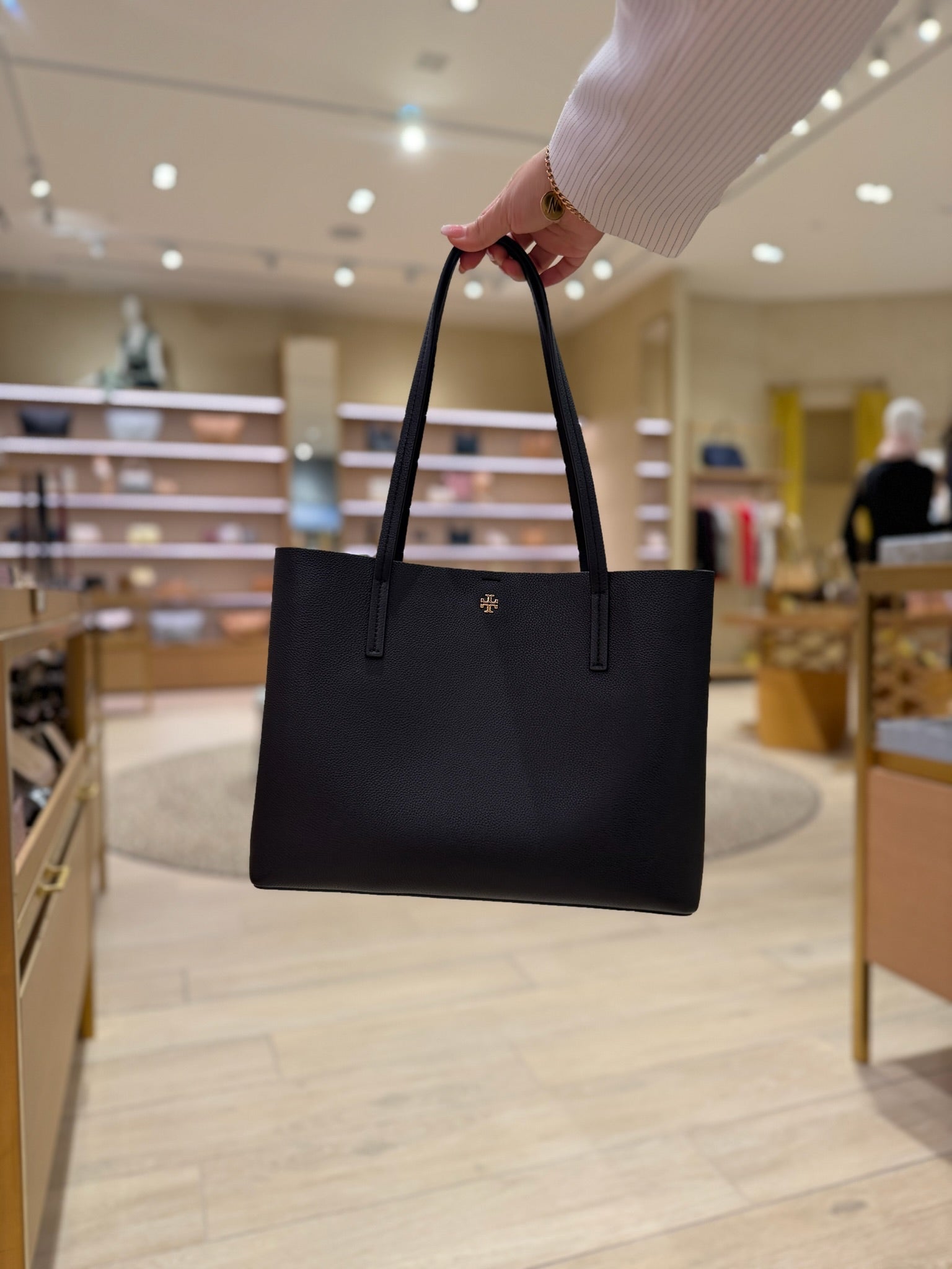 Blake Center Zip Tote