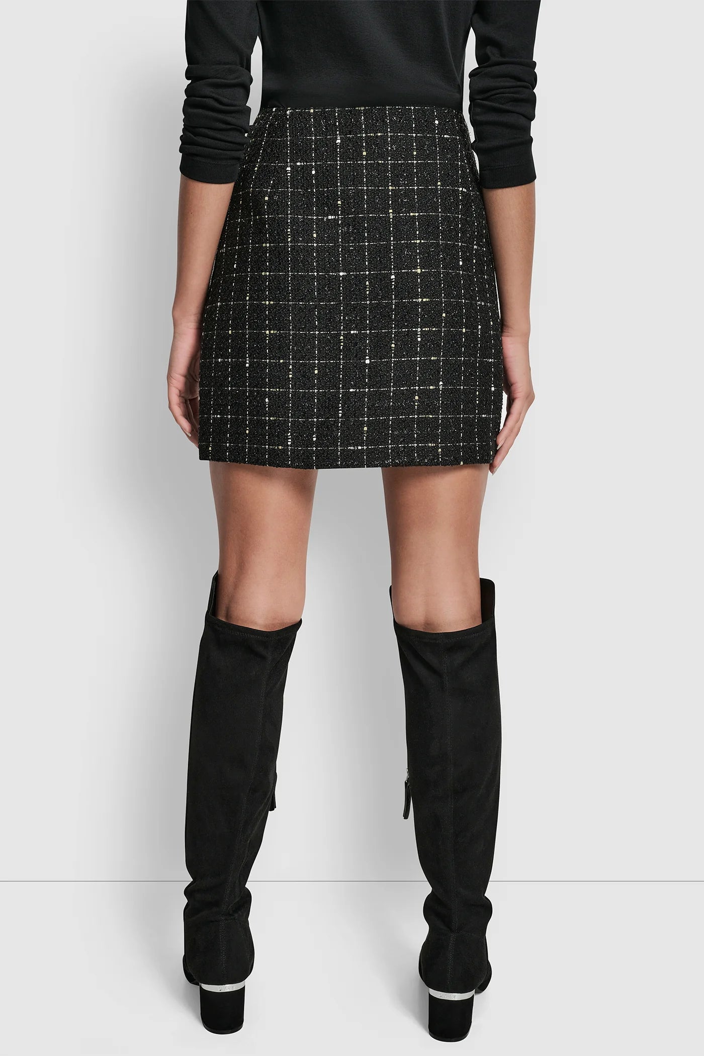black/gold_window_pane_boucle