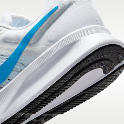 Sail/Summit White/White/Blue Hero