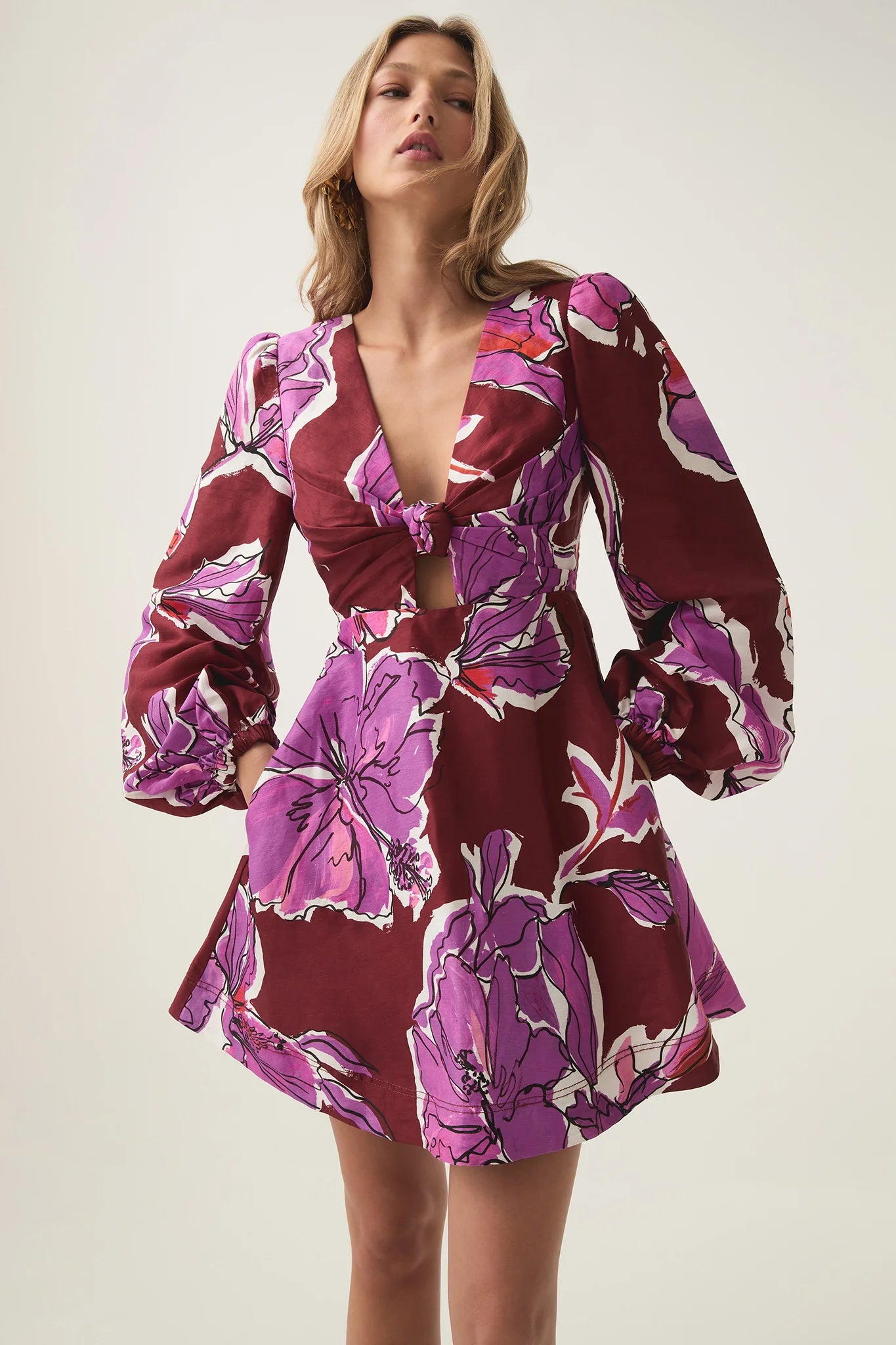 BOLD HIBISCUS