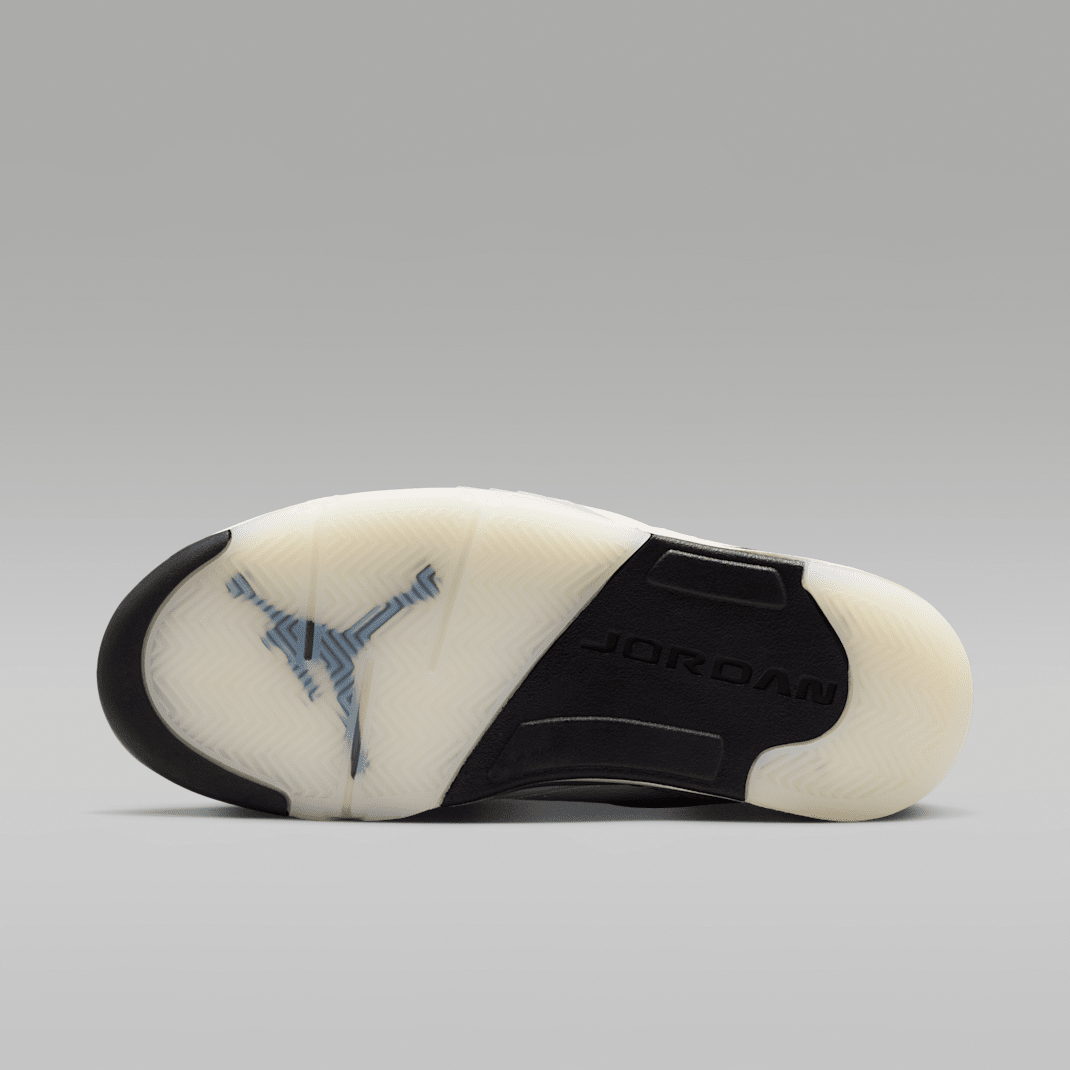 Sail/Black/Swan/Metallic Silver