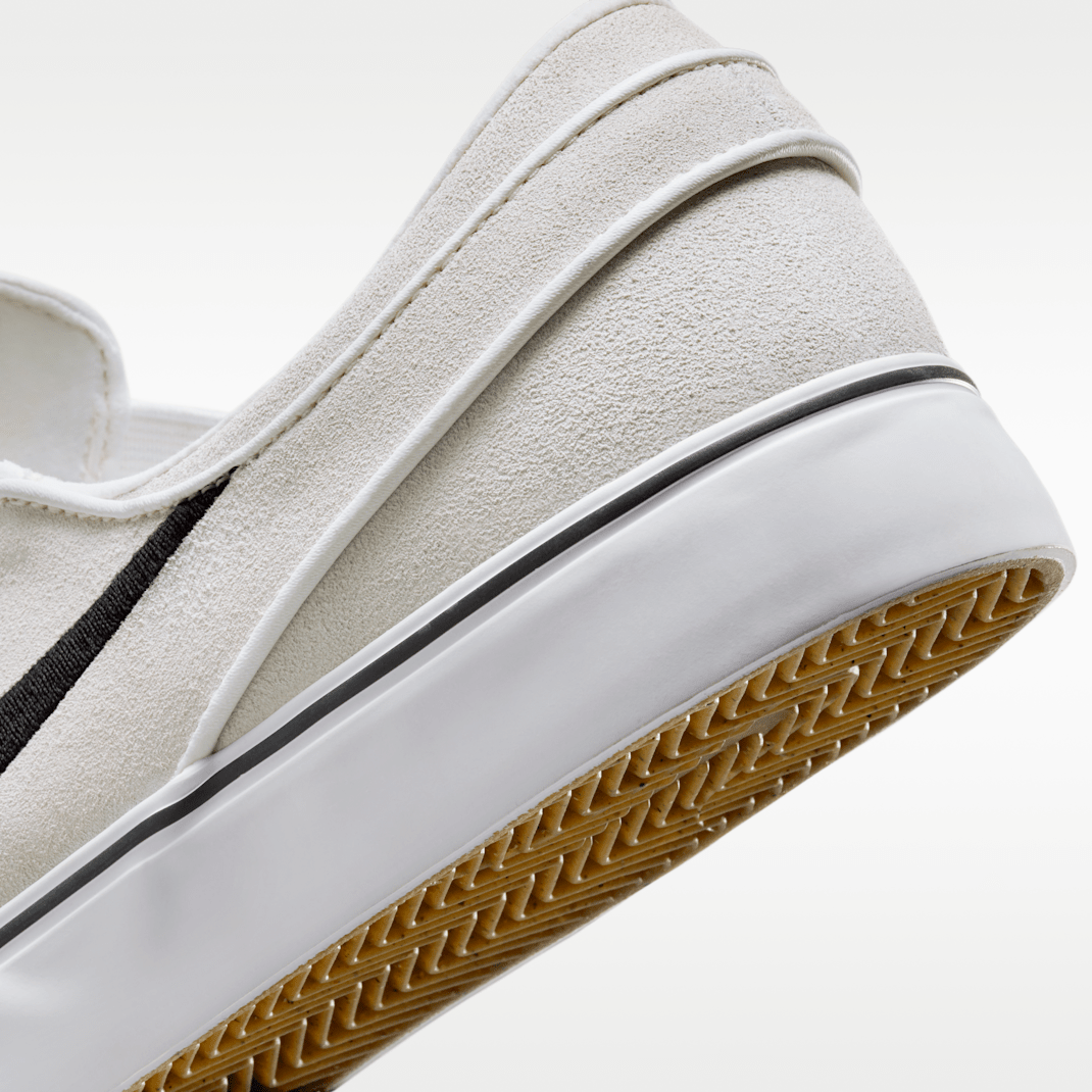 Summit White/Summit White/White/Black