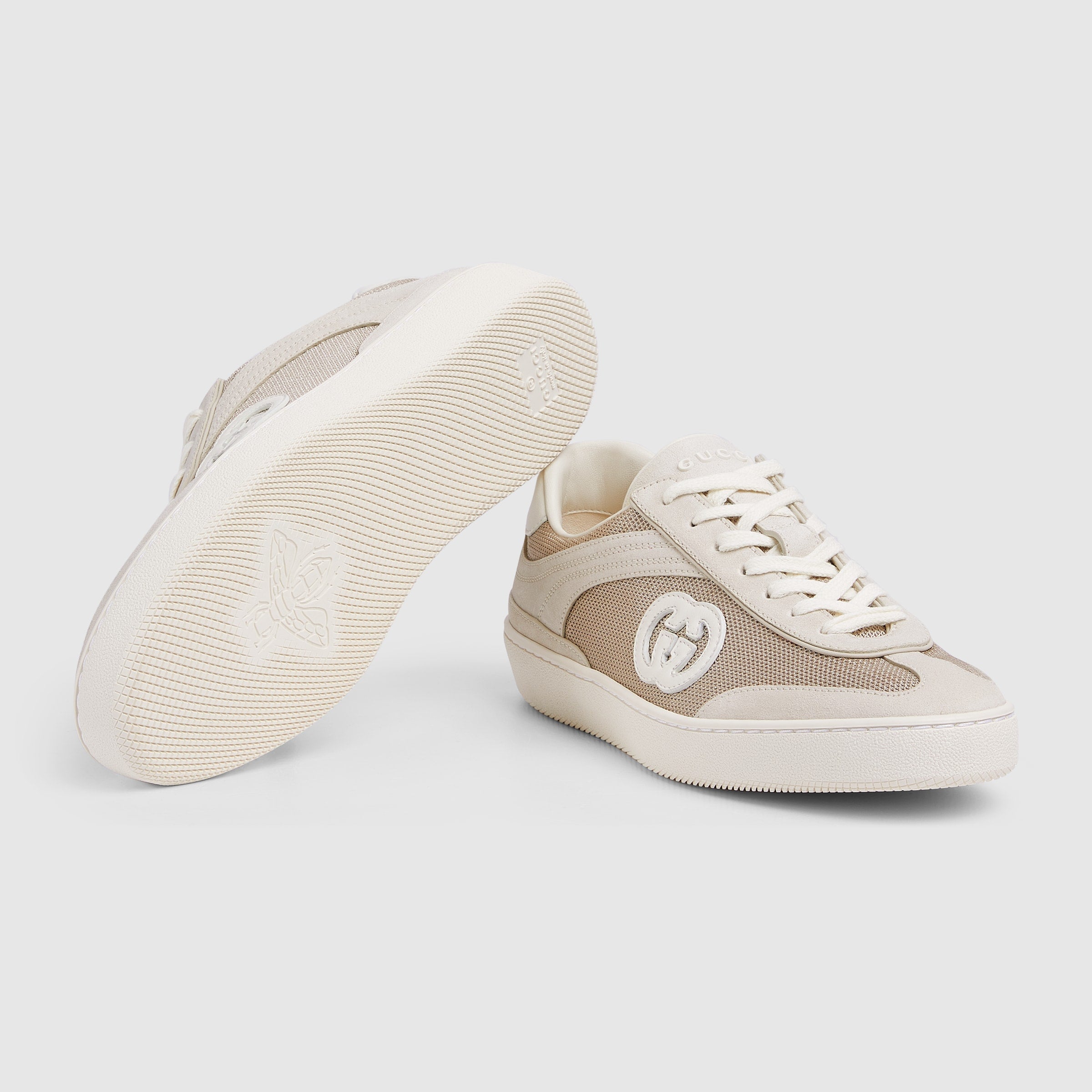ante en beige claro