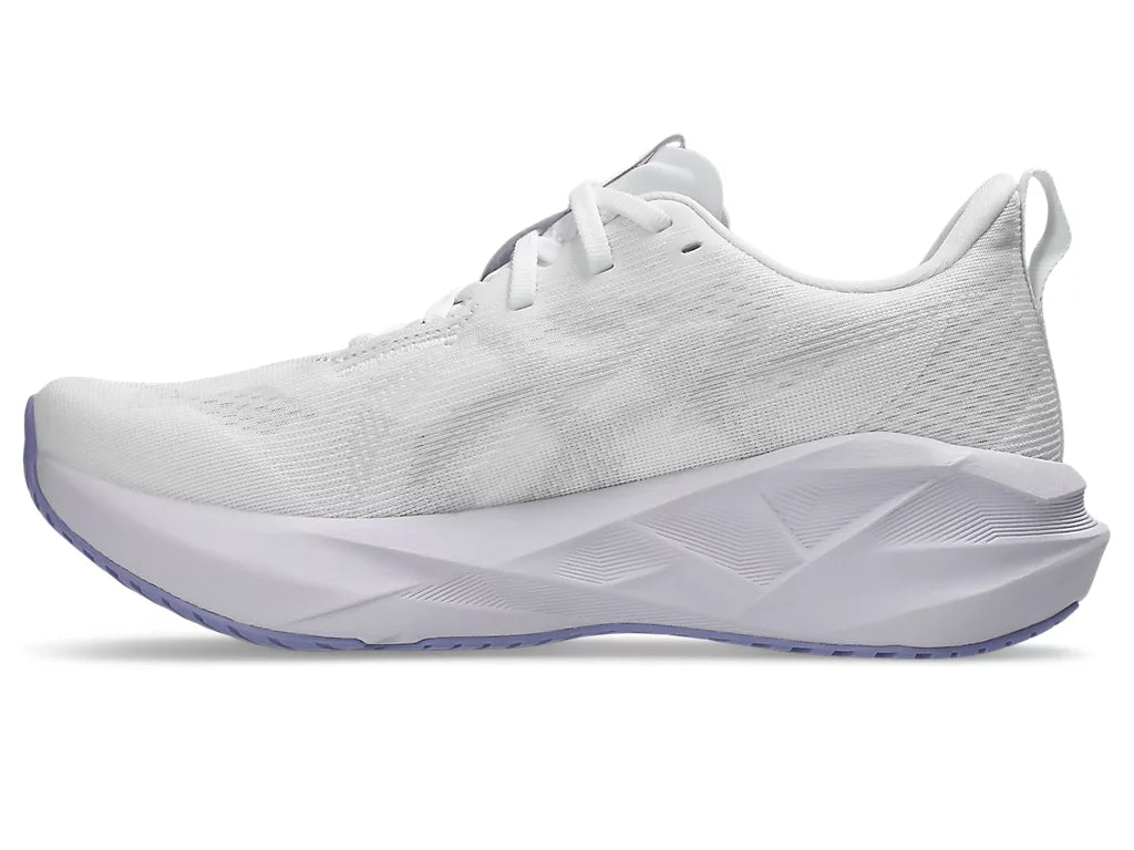 White/Lilac Hint