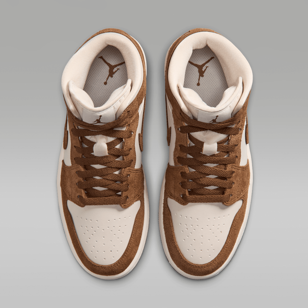 Light British Tan/Chalk