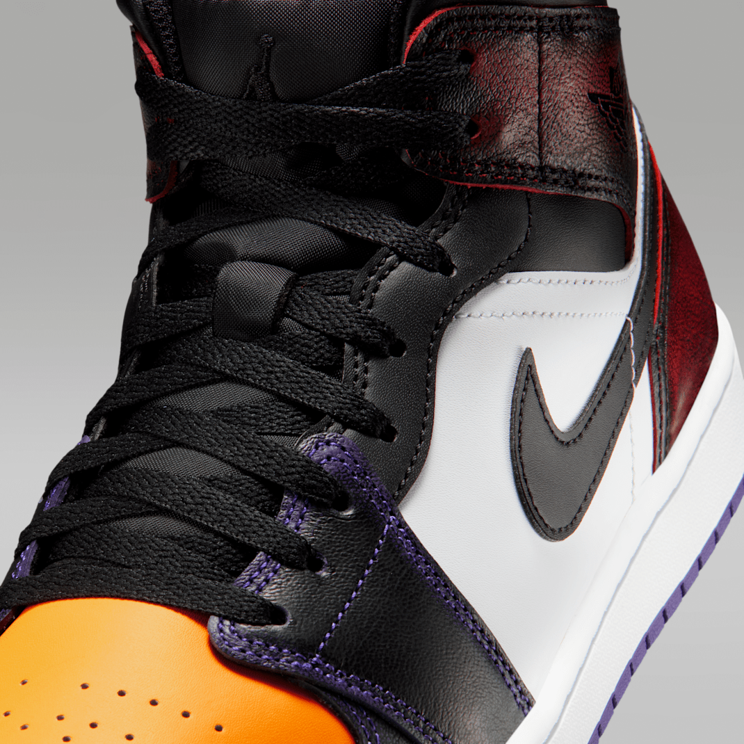 True Red/White/Court Purple/Black