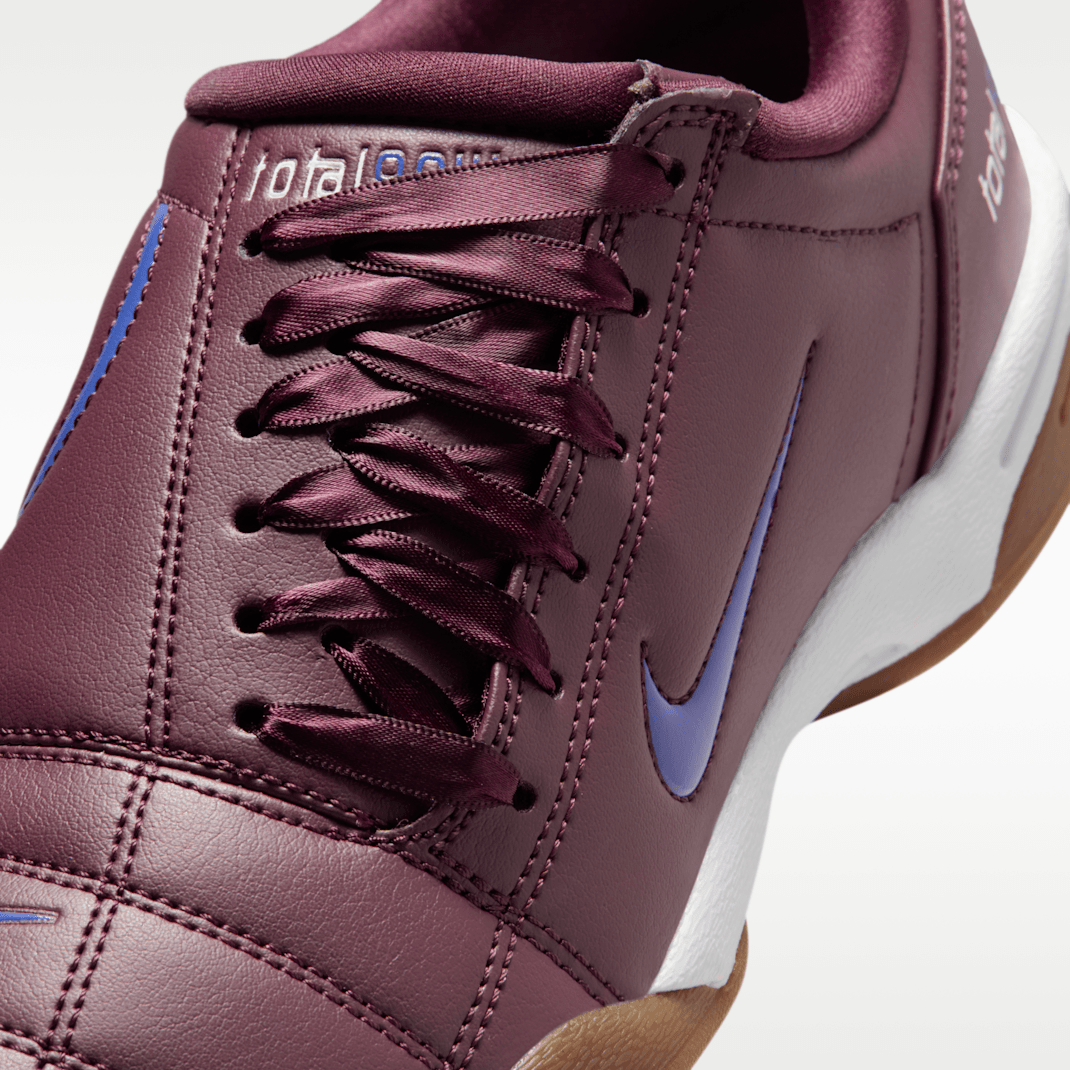 Burgundy Crush/White/Gum Medium Brown/Lapis