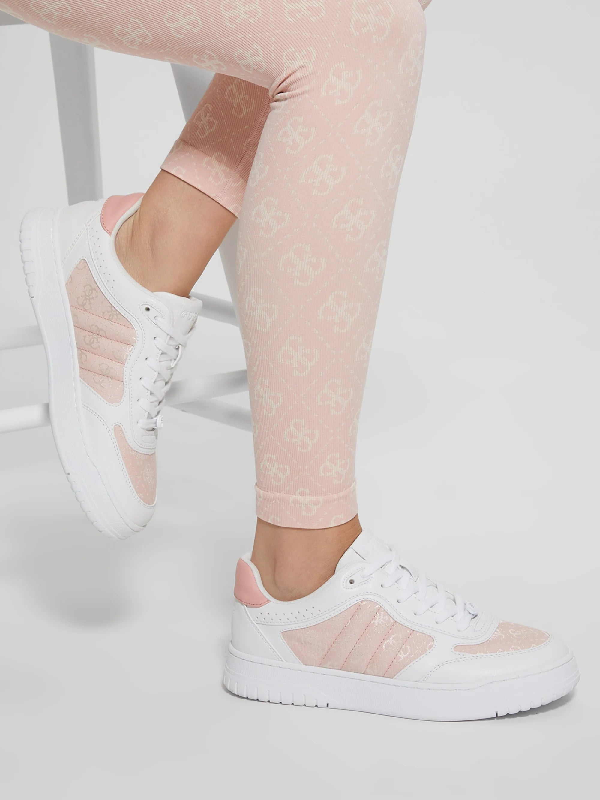 Medium Pink