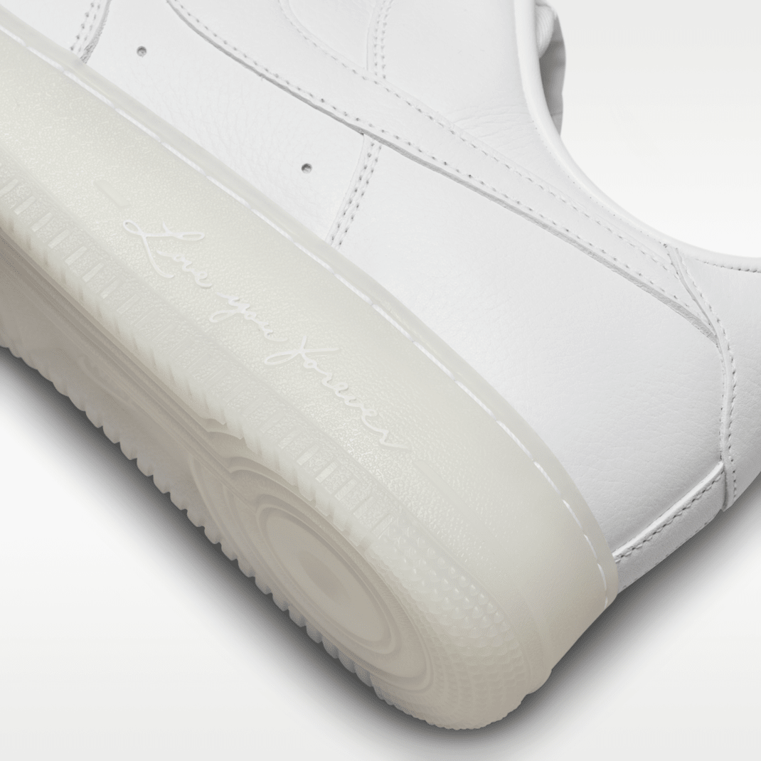 White/Metallic Silver/Cobalt Tint