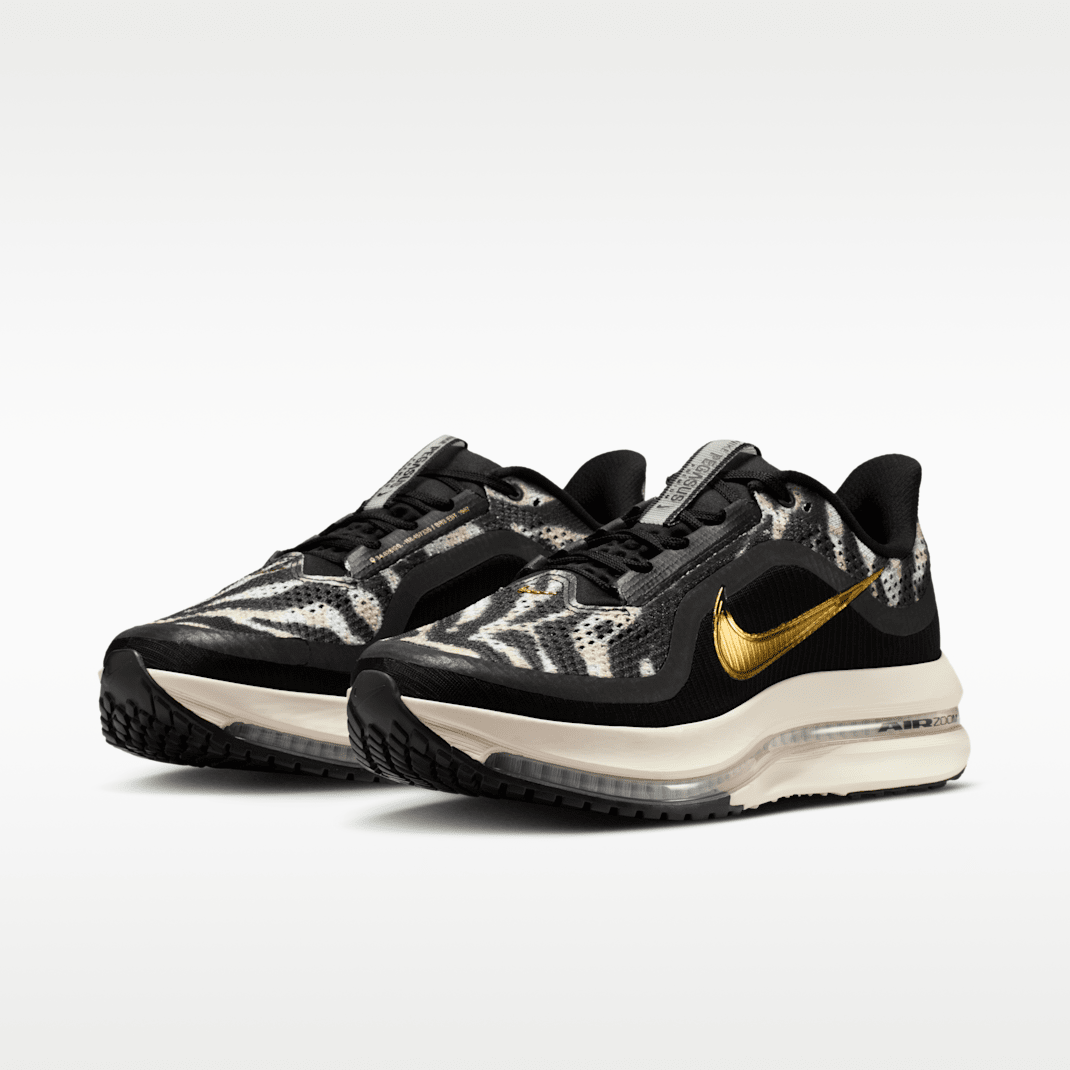 Black/Phantom/Dark Hazel/Metallic Gold