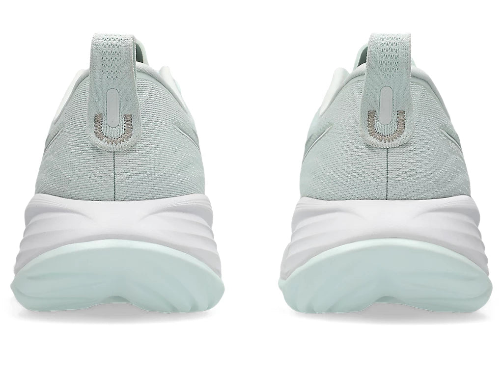 Pure Aqua/White