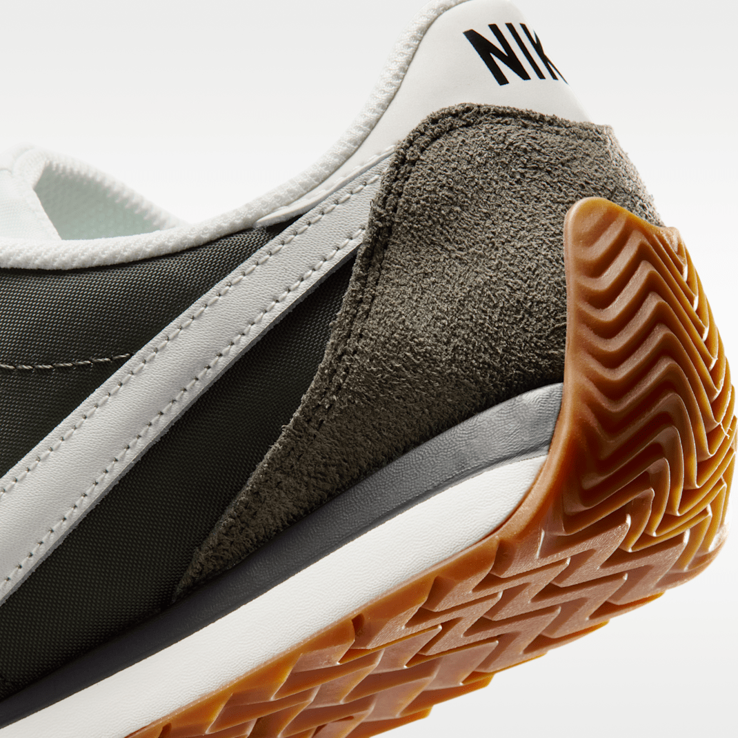 Cargo Khaki/Black/Gum Medium Brown/Sail