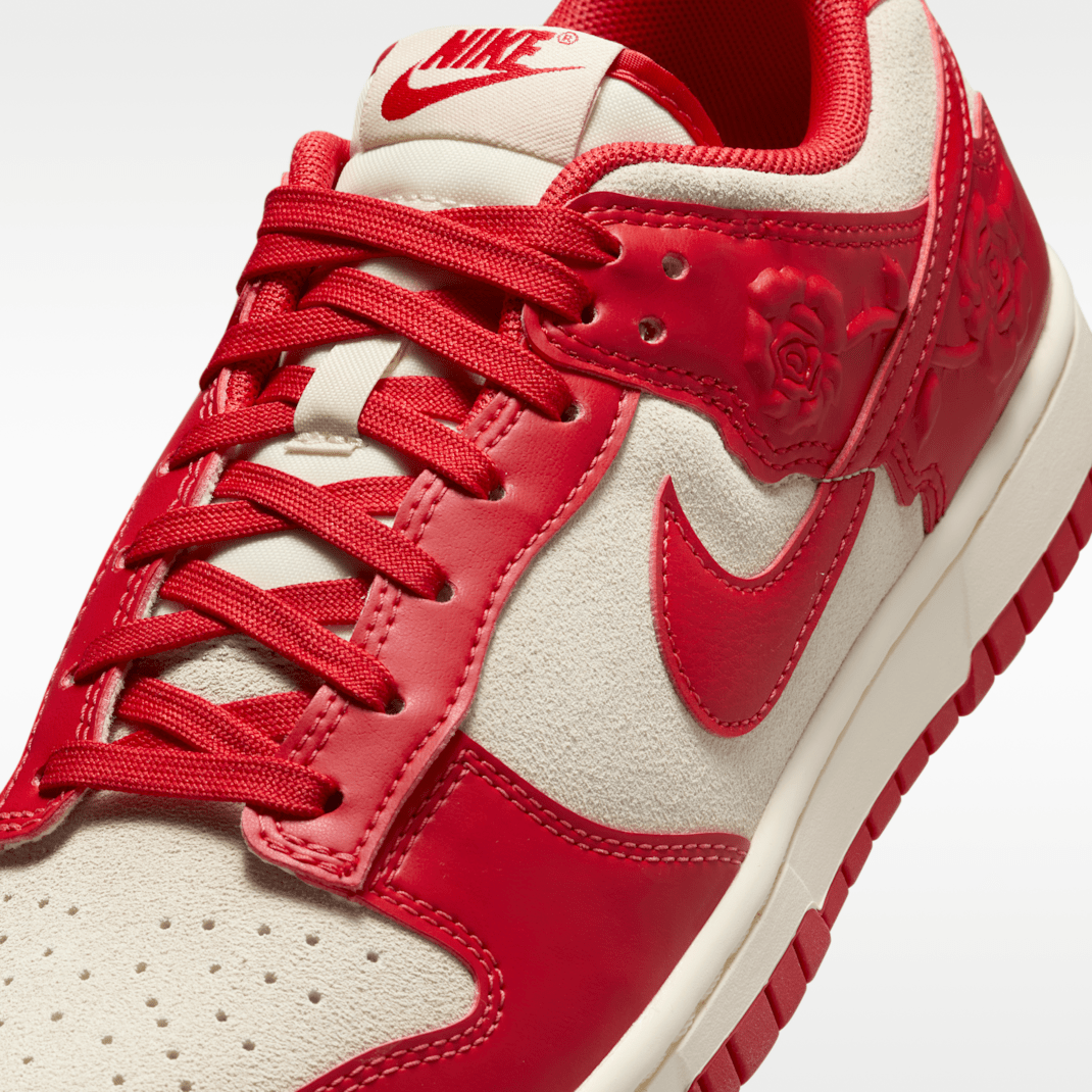 Coconut Milk/Pale Ivory/Black/University Red