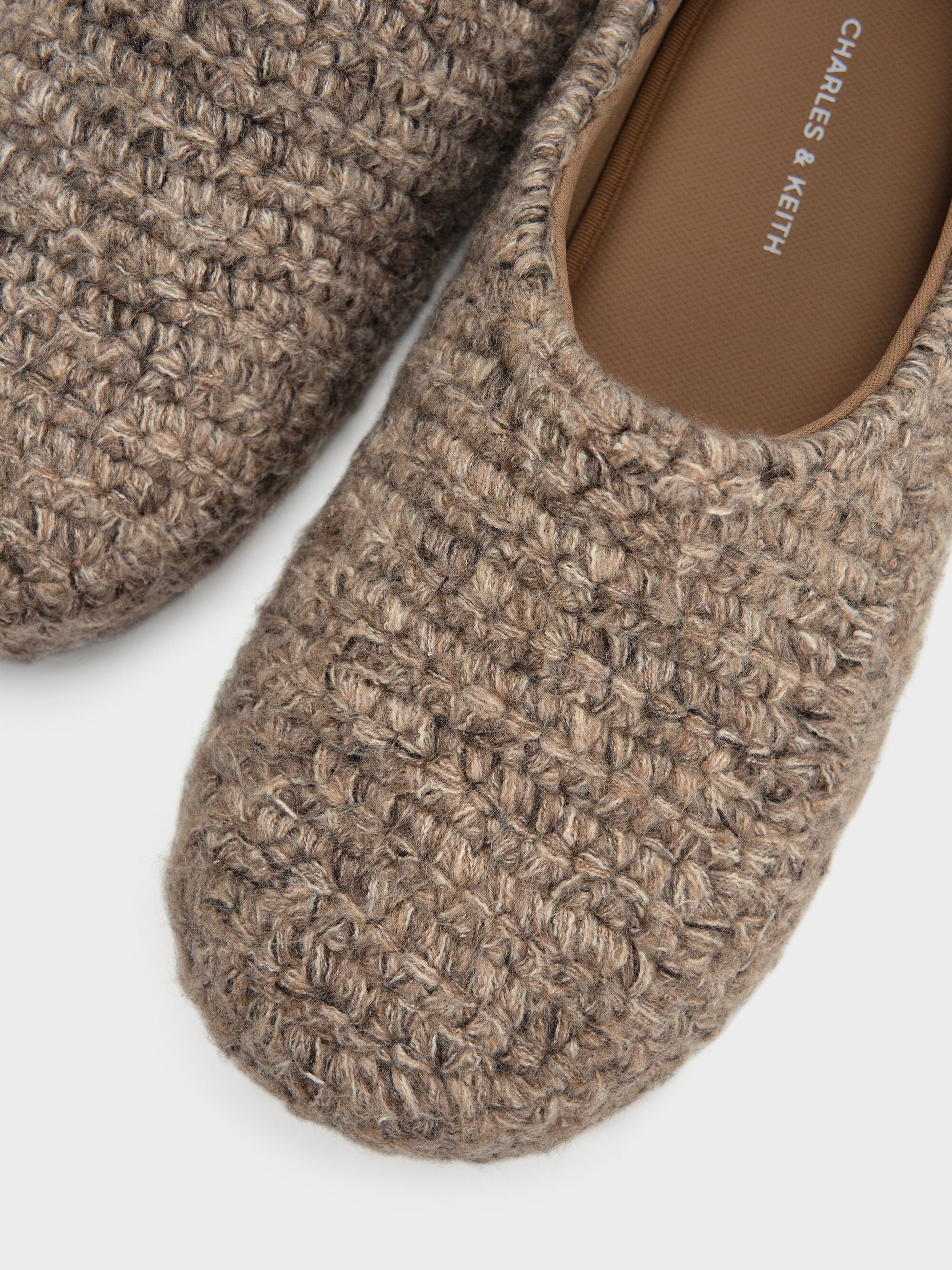 Taupe