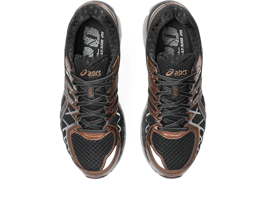 Black/Reddish Brown