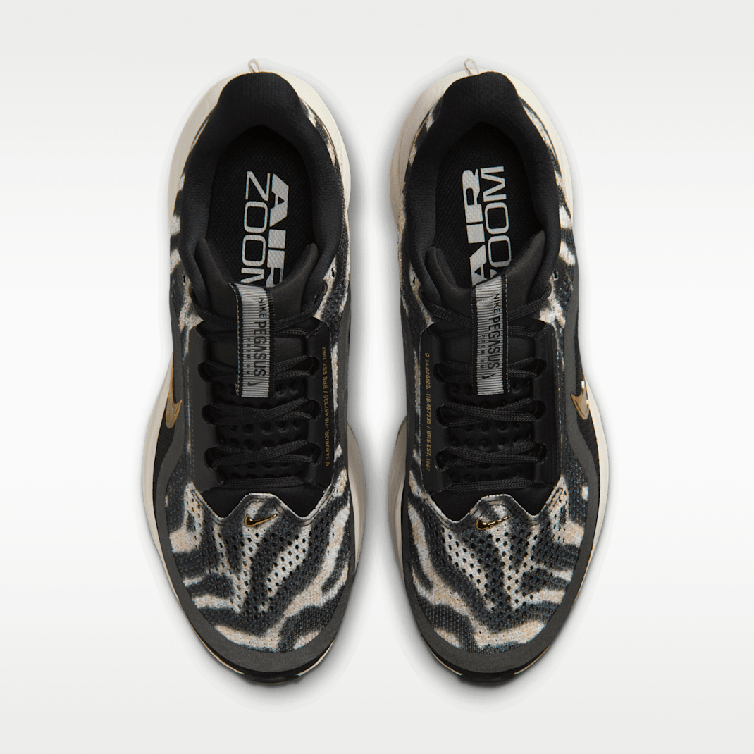 Black/Phantom/Dark Hazel/Metallic Gold