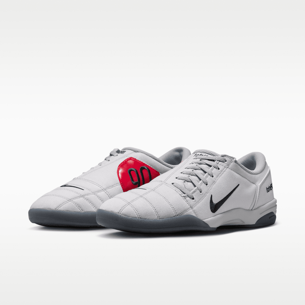 Light Smoke Grey/University Red/Photon Dust/Black