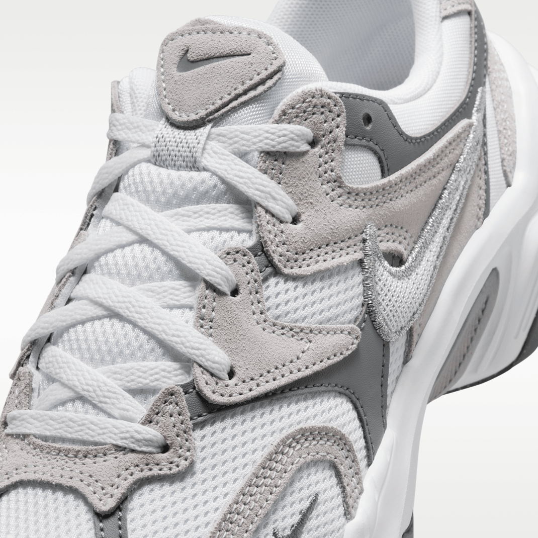 White/Smoke Grey/Black/Metallic Silver