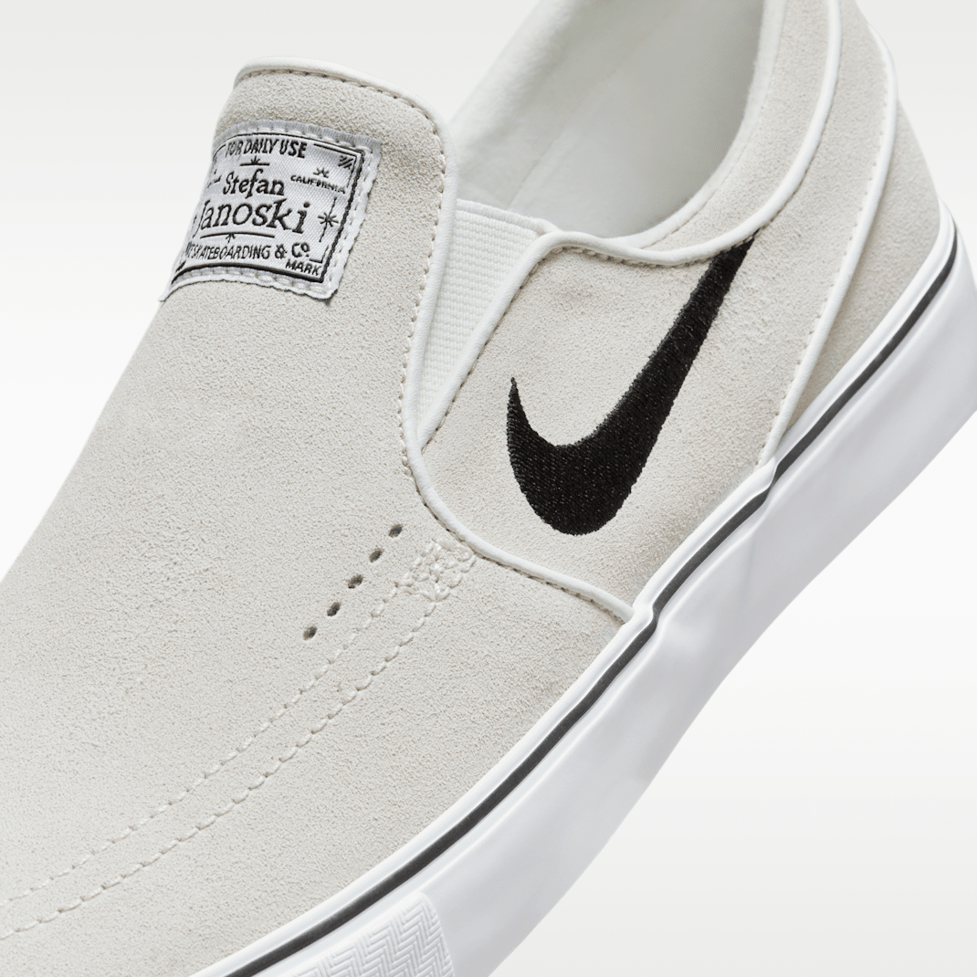 Summit White/Summit White/White/Black