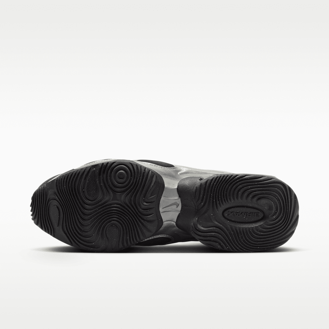 Black/Metallic Silver