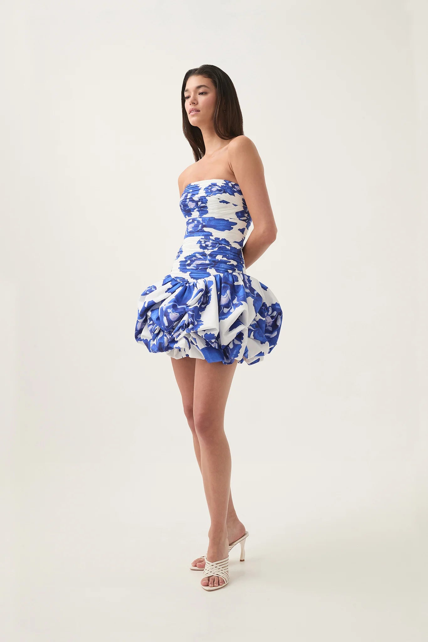 BOLDLY BLOOMING COBALT