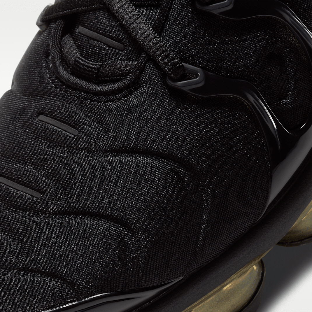 Black/Metallic Gold