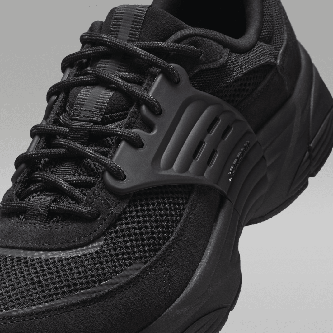 Black/Anthracite/Black 2