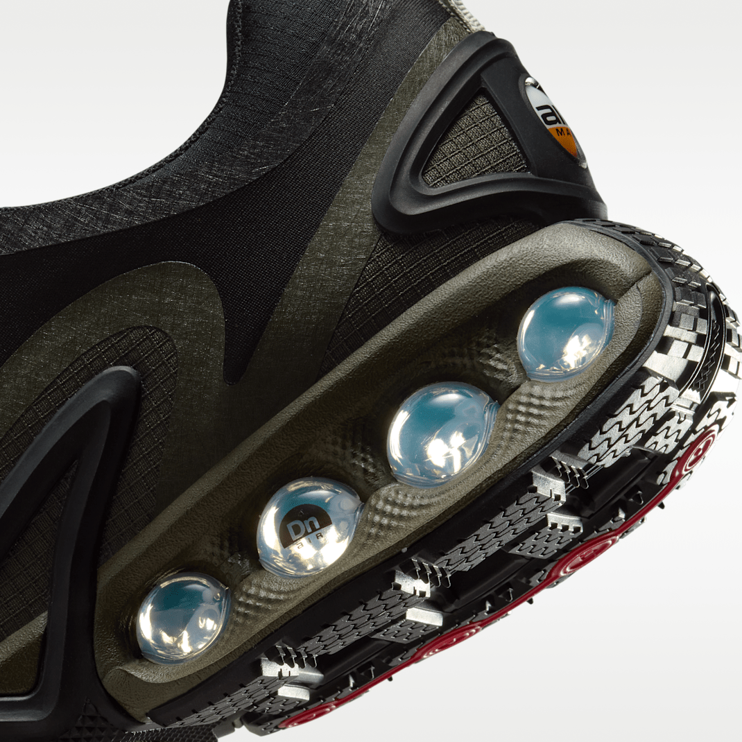 Black/Cargo Khaki/Stone/Metallic Silver