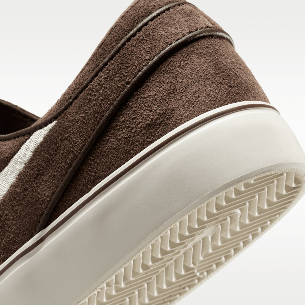Baroque Brown/Baroque Brown/Pale Ivory/Pale Ivory