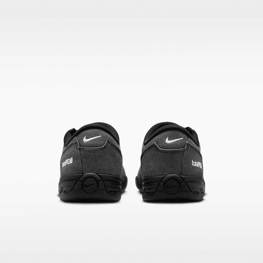 Black/Black/White