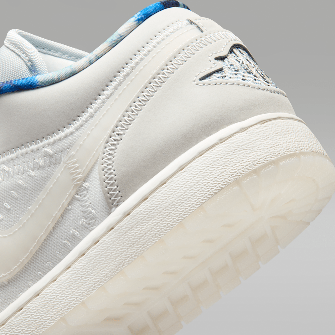 Summit White/Multi-Color/Off White/Sail