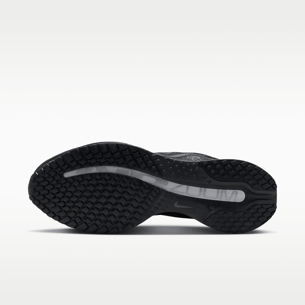 Off Noir/Black/Iron Grey/Metallic Dark Grey