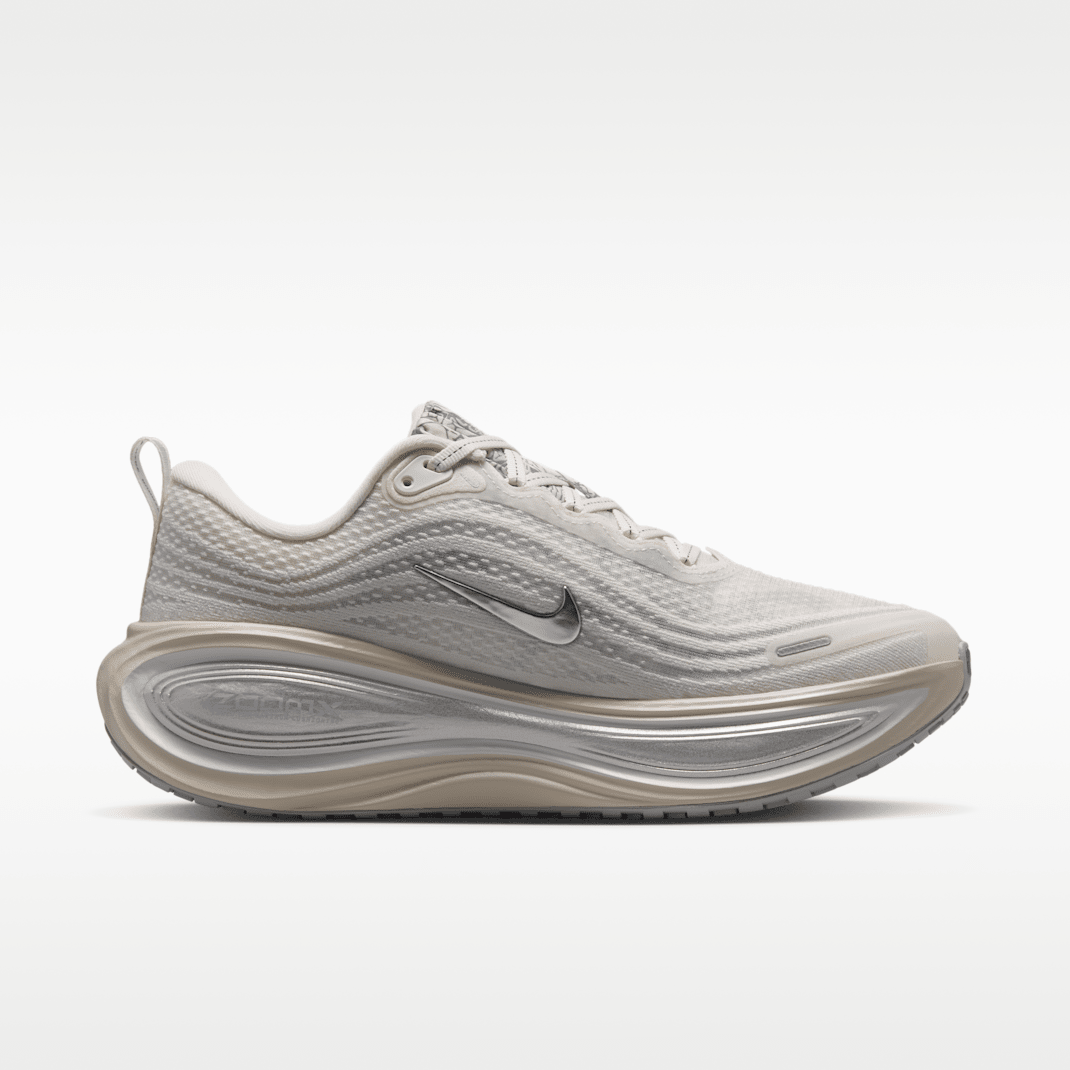 Phantom/Grey Fog/Light Smoke Grey/Summit White