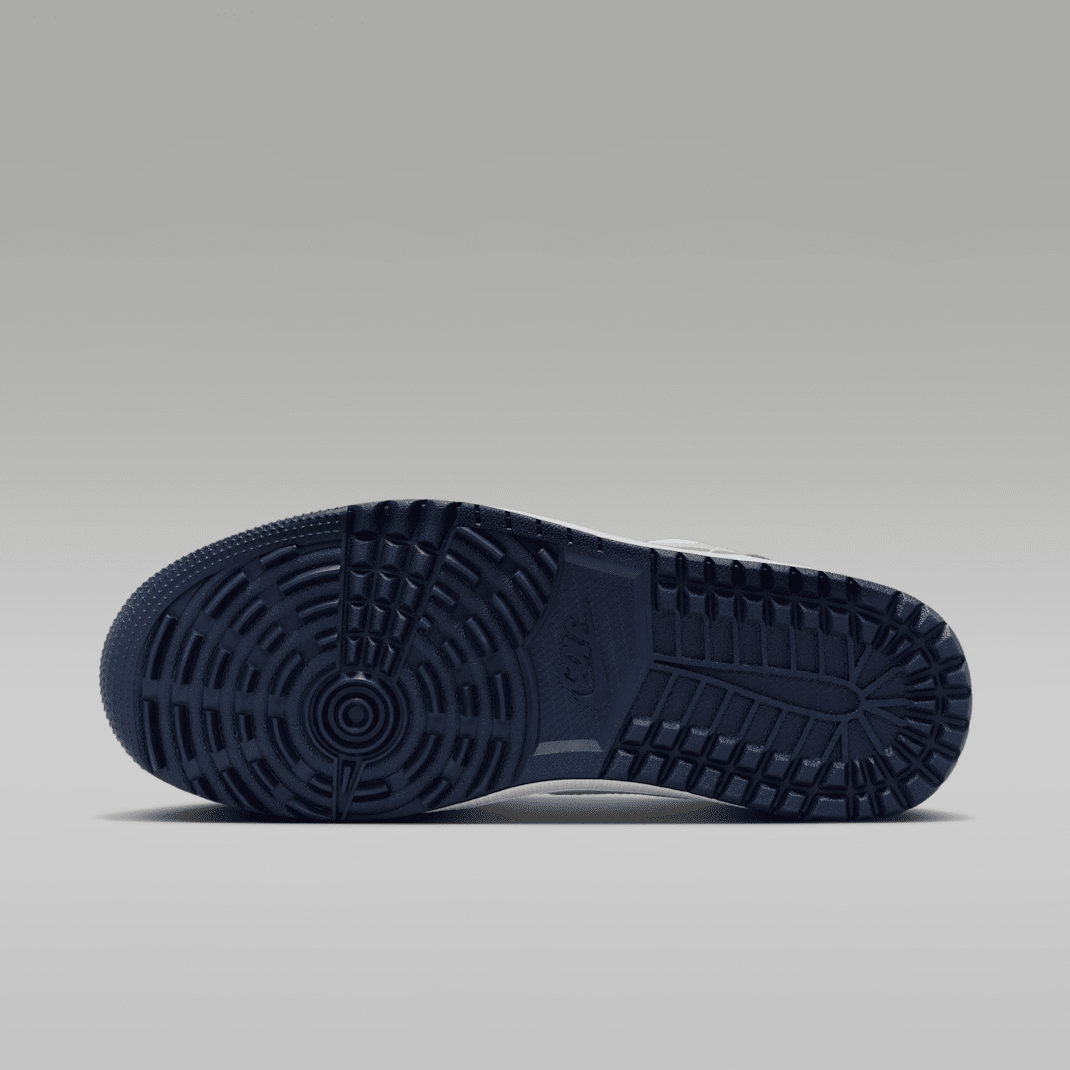 White/Midnight Navy/Metallic Silver