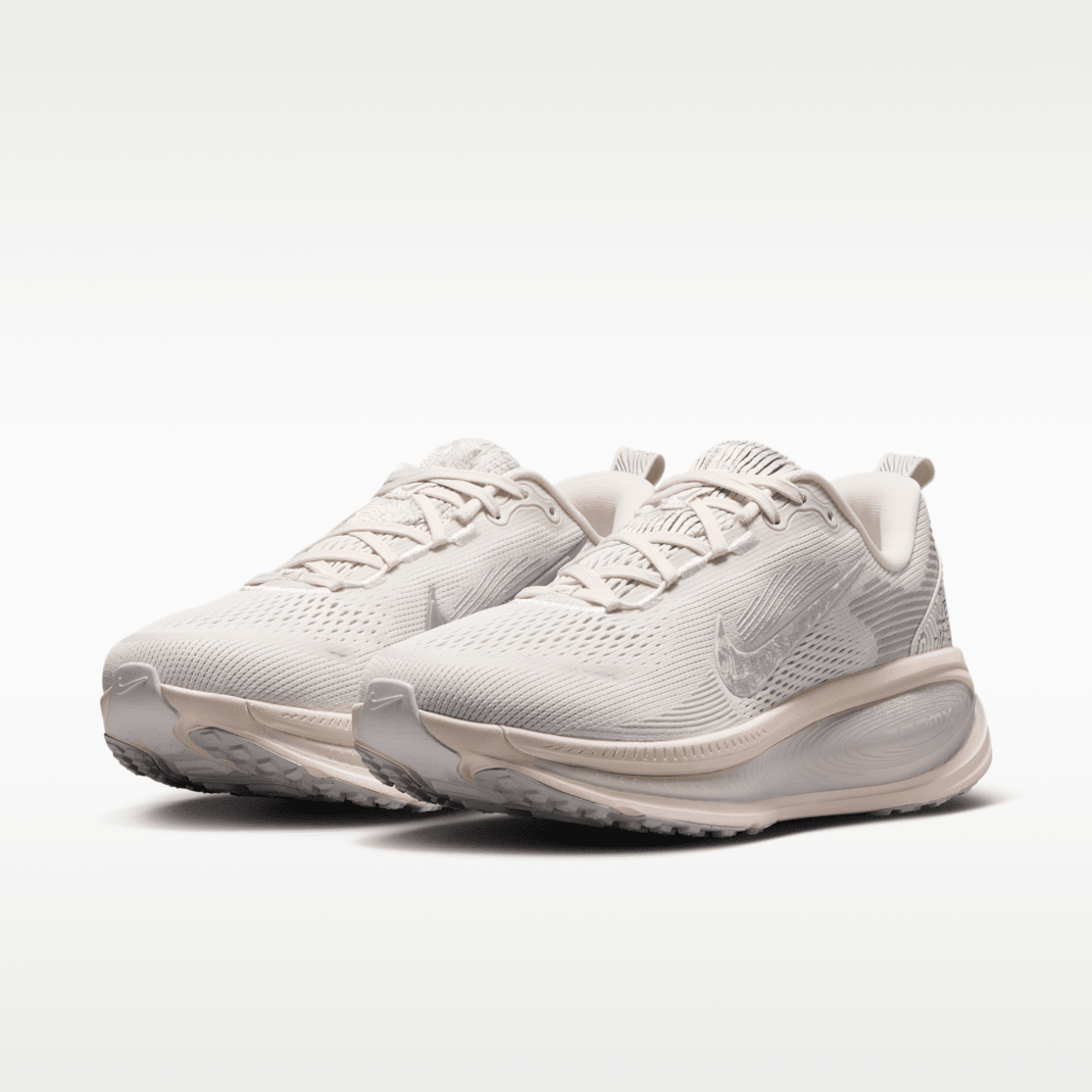 Phantom/Grey Fog/Metallic Silver/Summit White