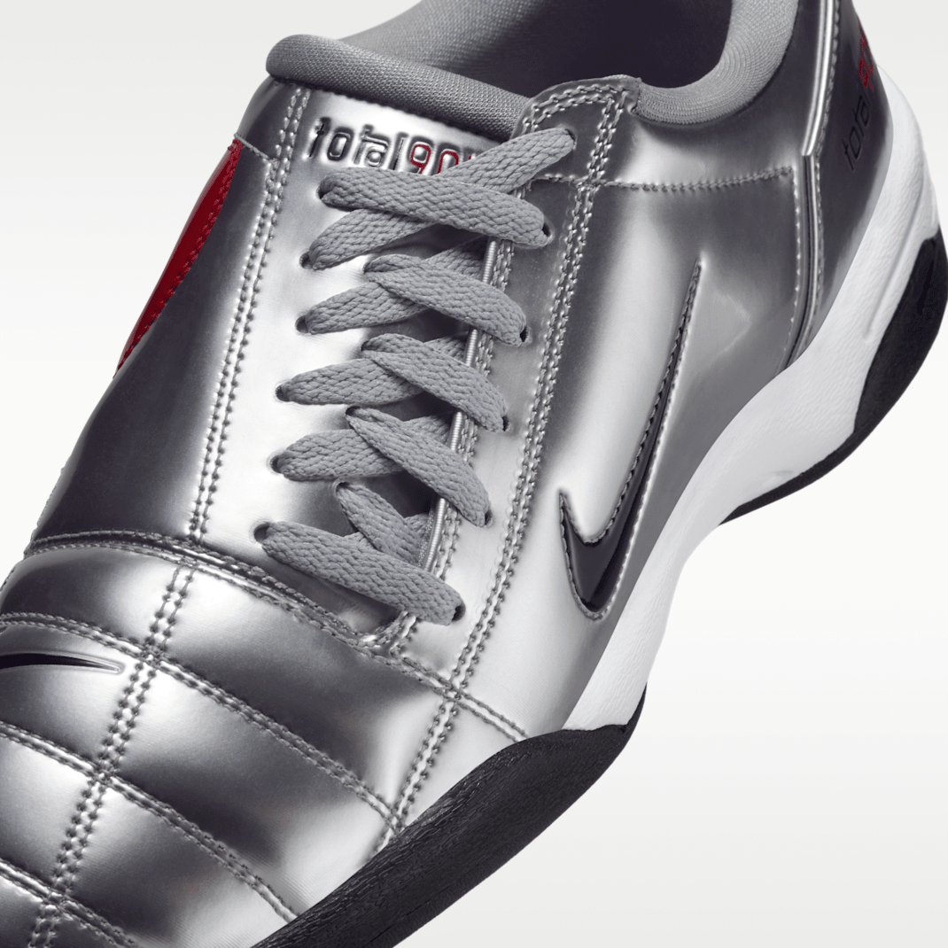 Metallic Silver/University Red/Black