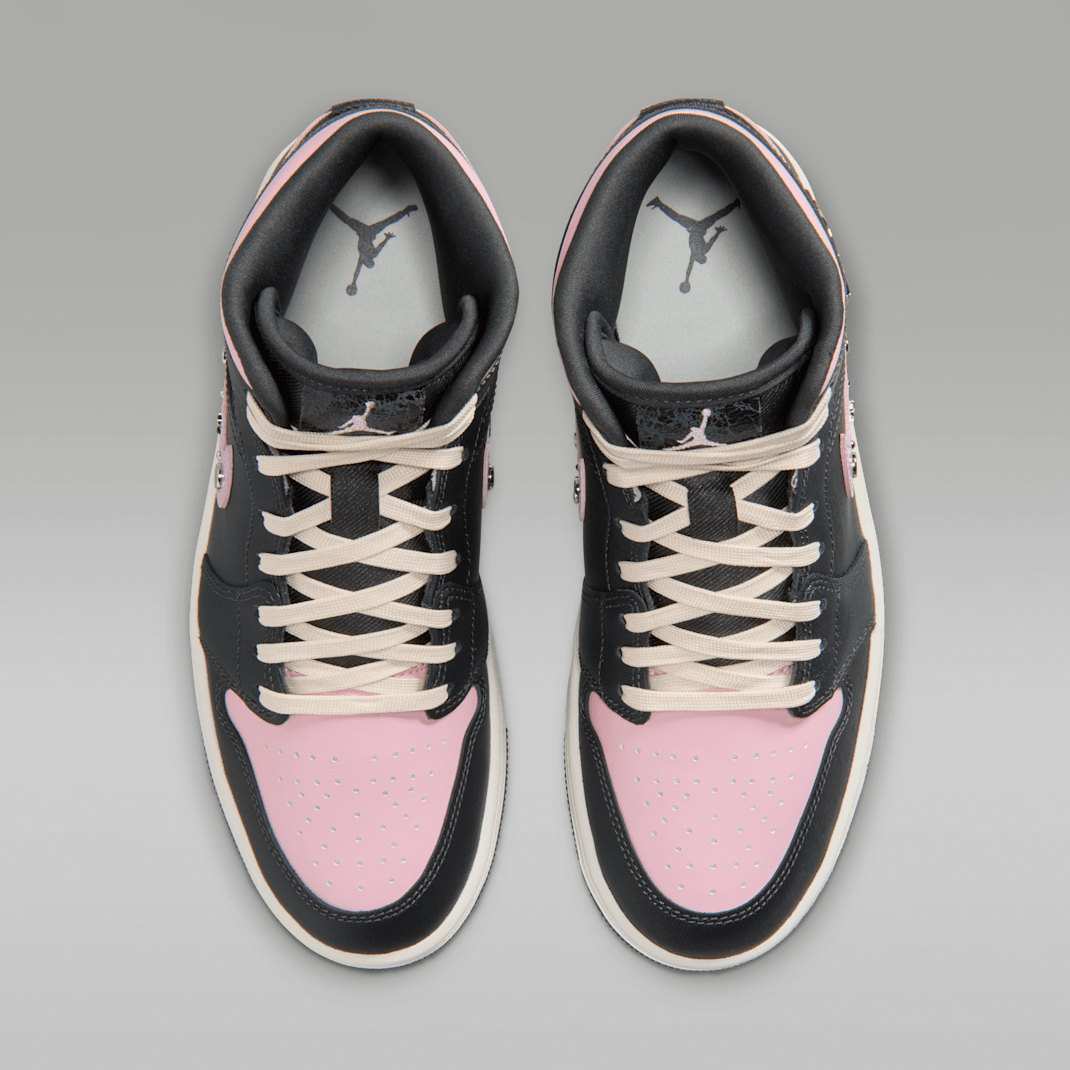 Anthracite/Iced Carmine/Coconut Milk/Metallic Silver