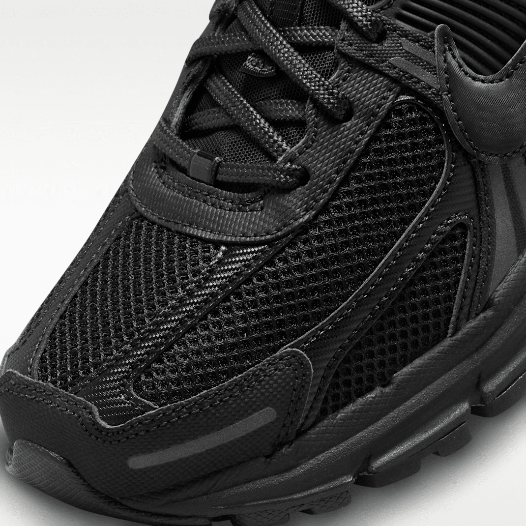 Black/Black