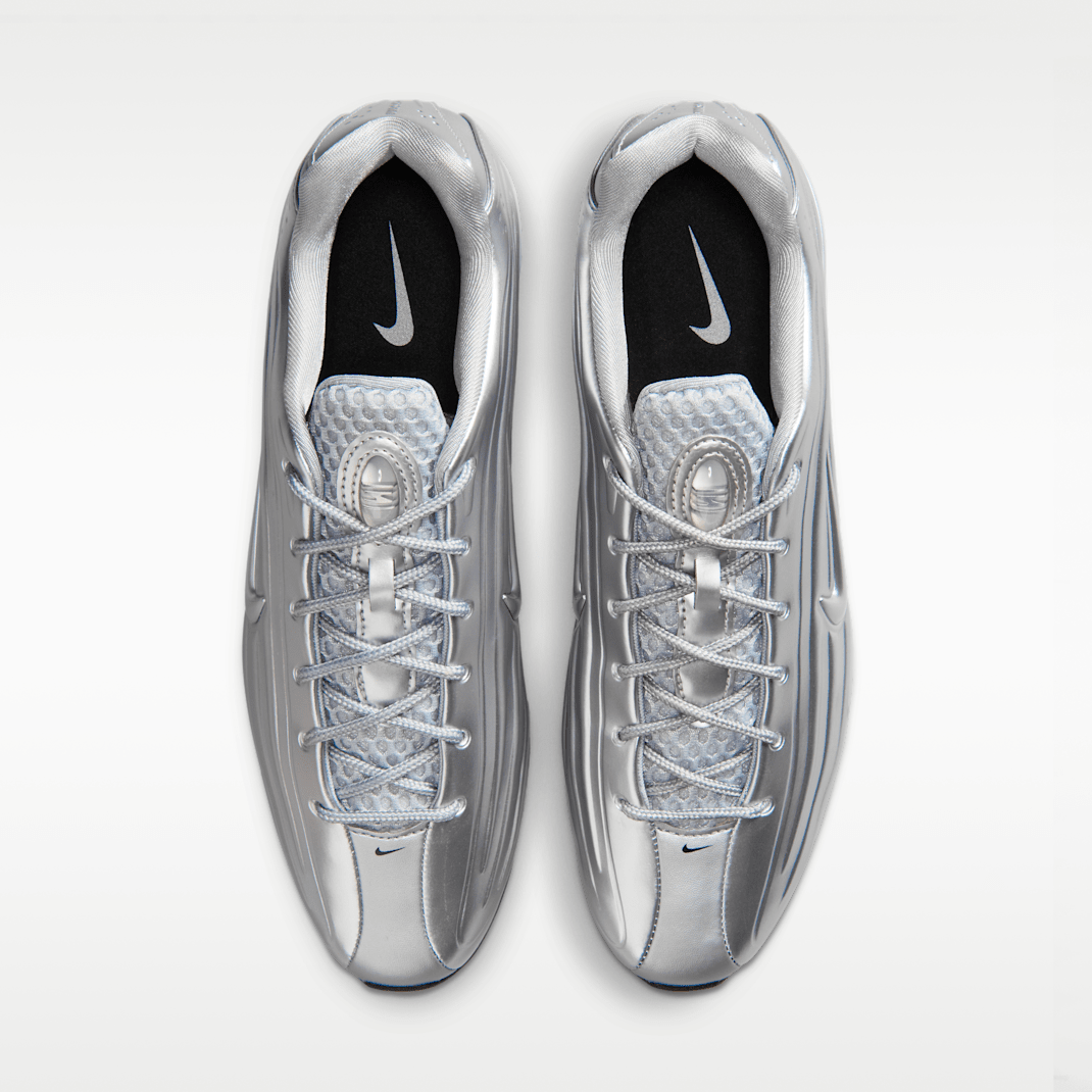 Silver/Black/Metallic Silver