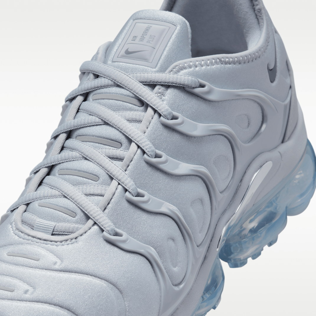 Wolf Grey/Metallic Silver/Dark Grey