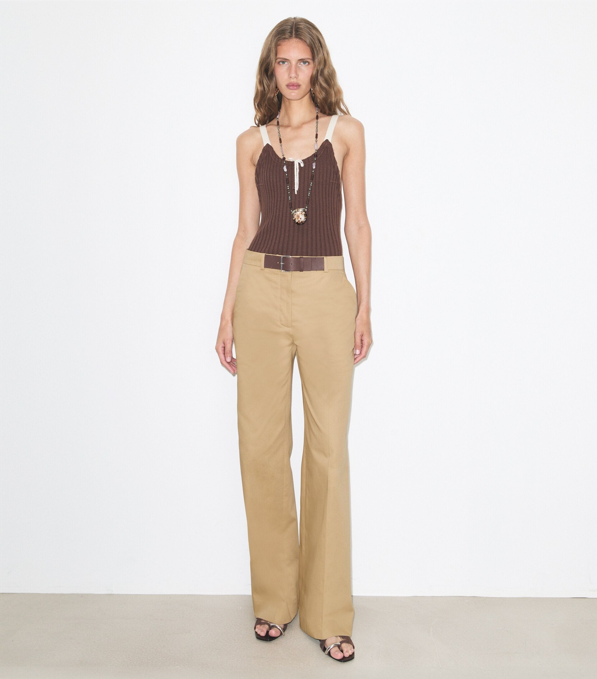 beige