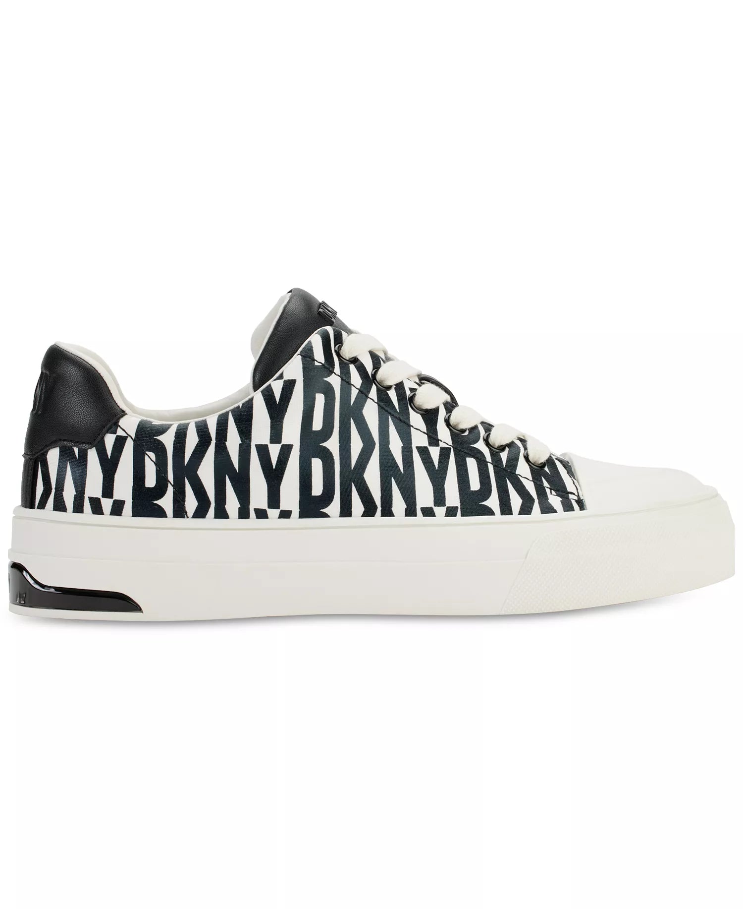 Black/ Eggnog