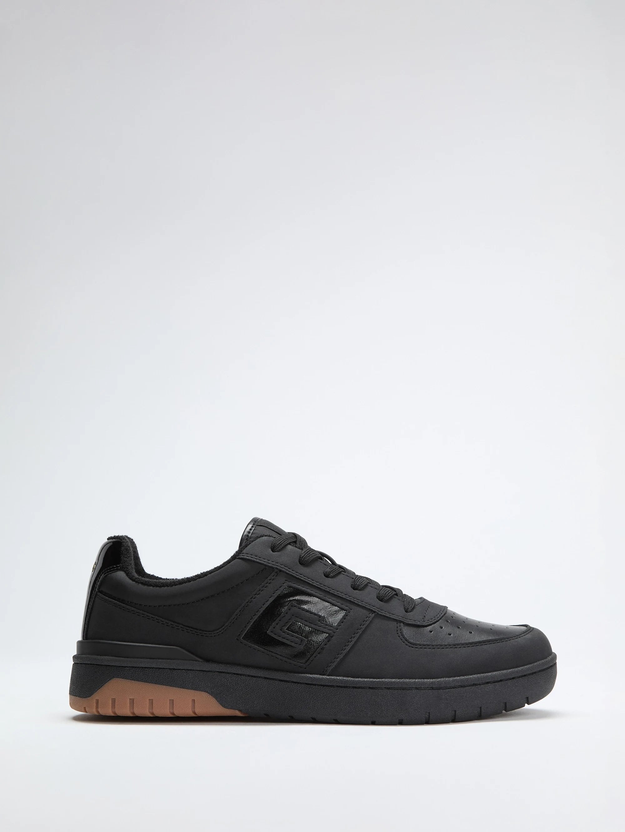 Black 001