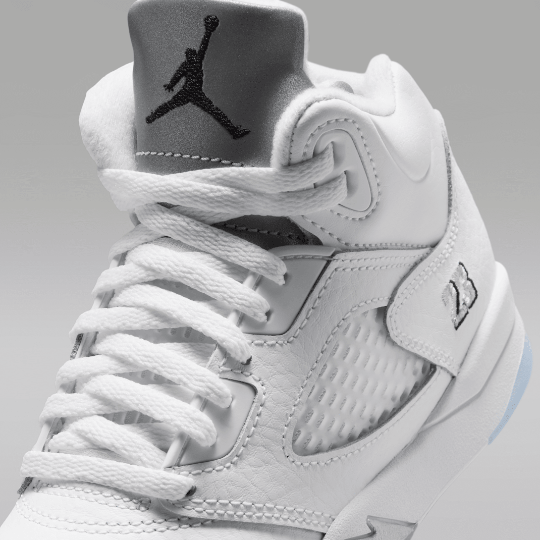 White/Metallic Silver/Black
