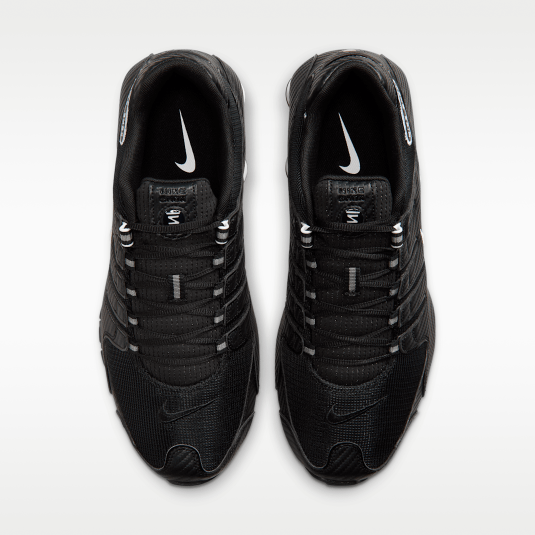 Black/White/Black