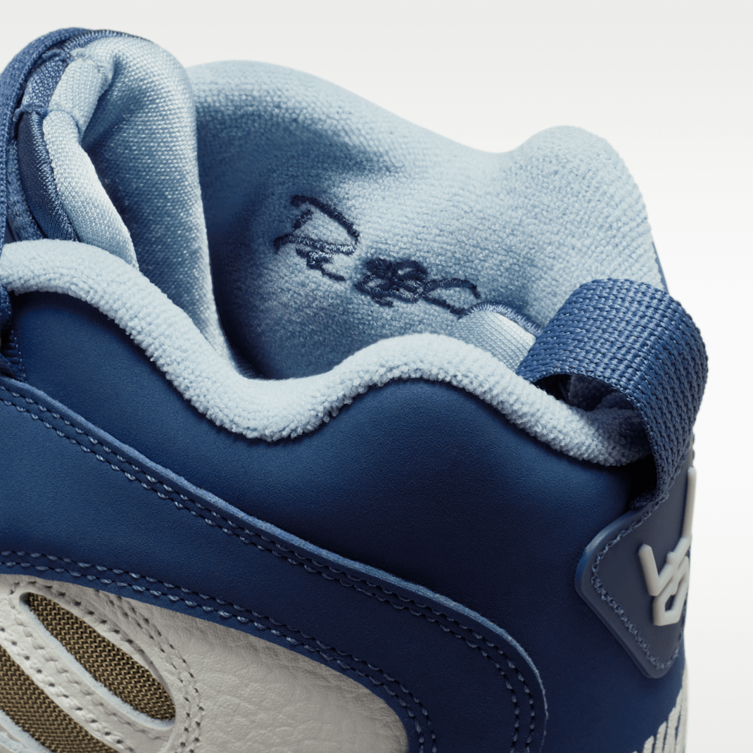 Sail/Blue Grey/Metallic Gold/Mystic Navy