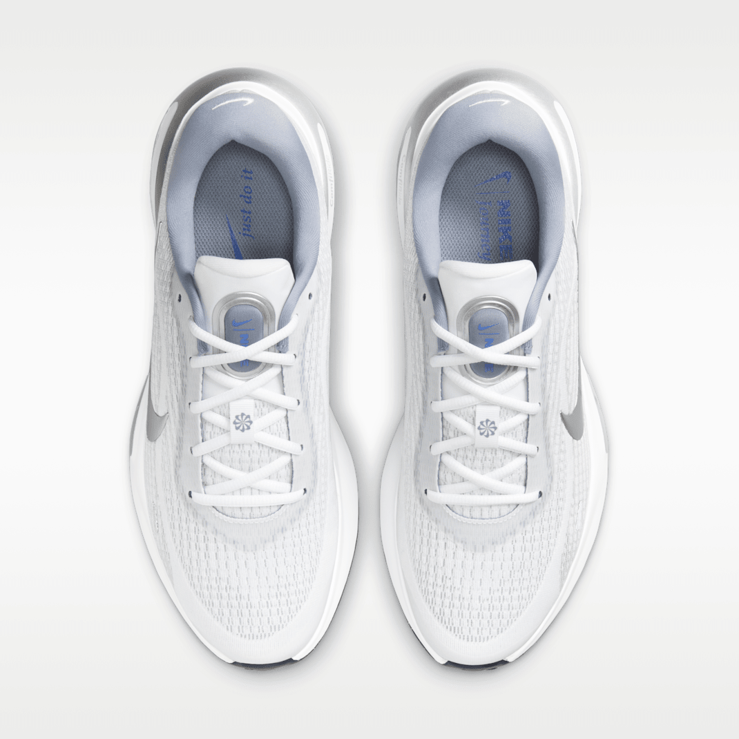 White/Black/Ashen Slate/Metallic Silver