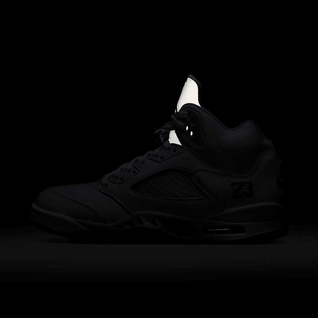 White/Metallic Silver/Black 3