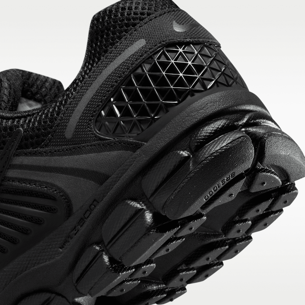Black/Black