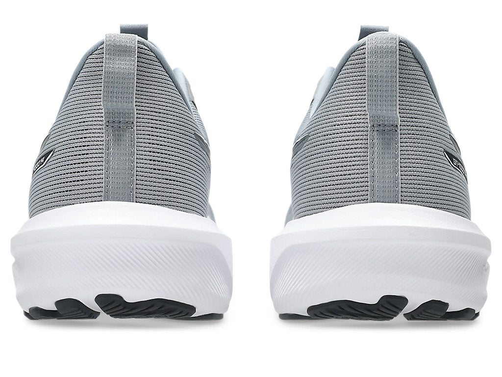 Gravel/White